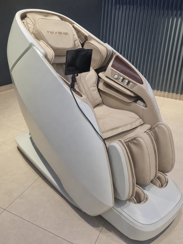 Массажное кресло Ergonova Phantom 5D Beige